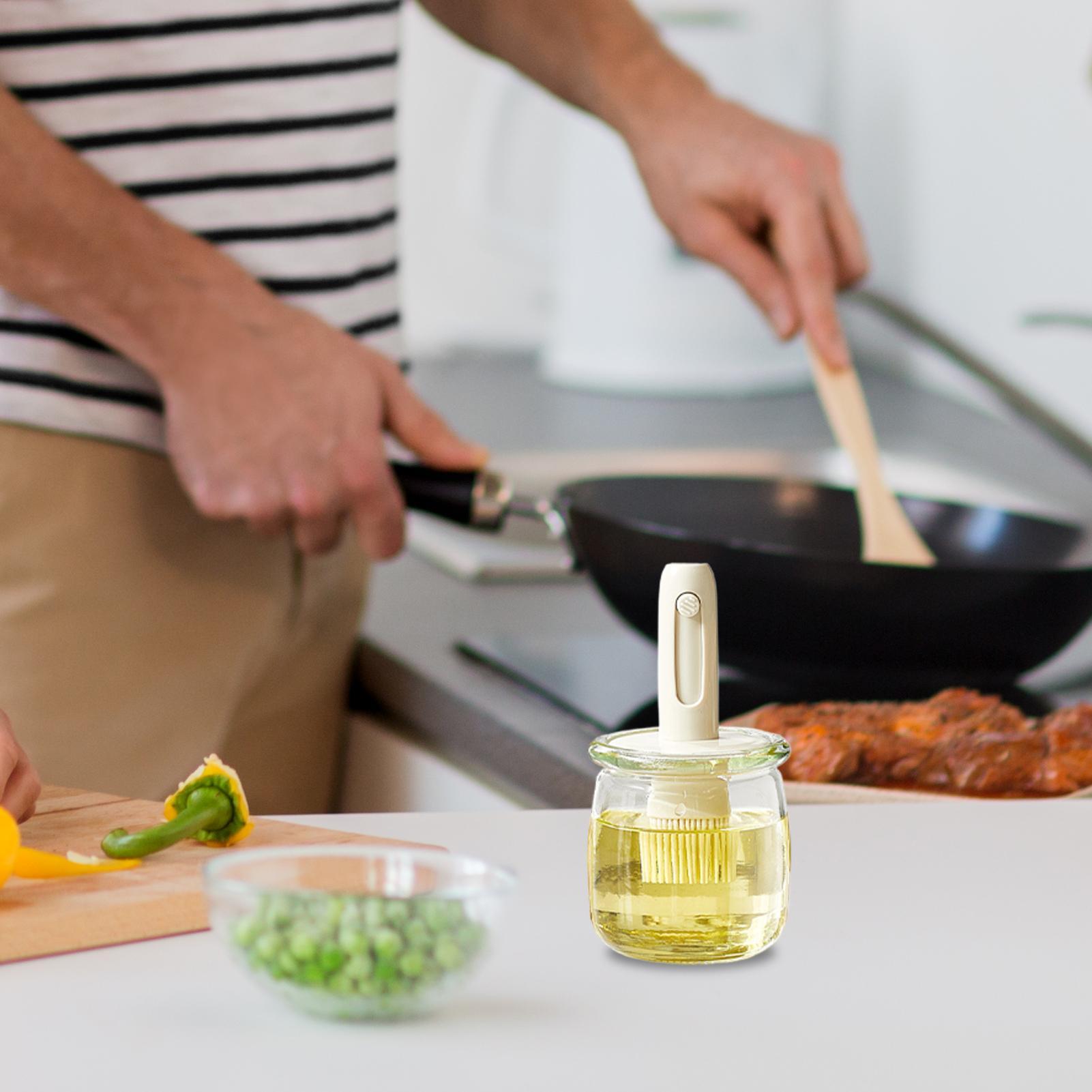 Kitchen Gadgets Dispenser Brush Holder - موزع الزيت للمطبخ خفيف الوزن زجاجة